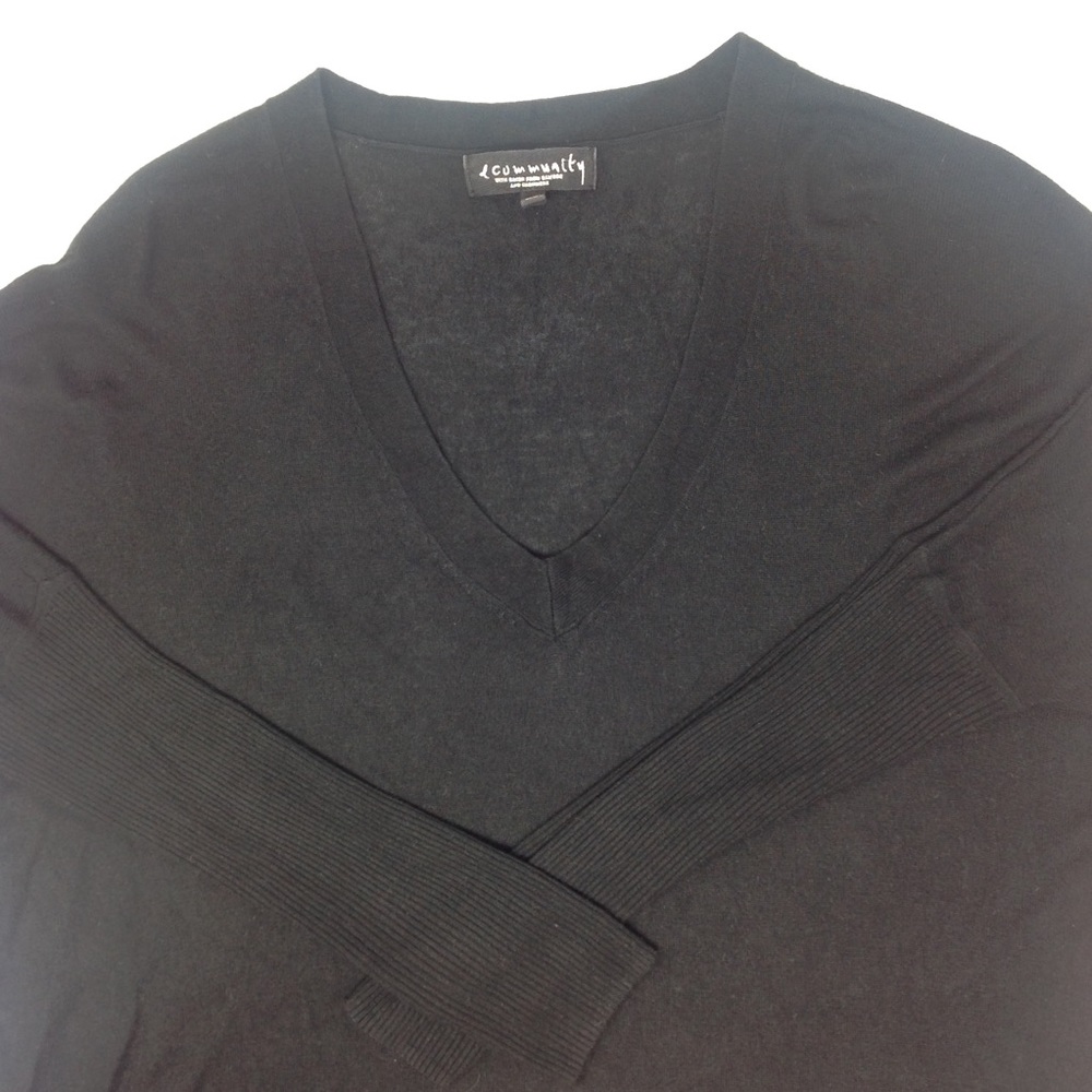 Aritzia Community Black V Neck Sweater w/Cashmere
